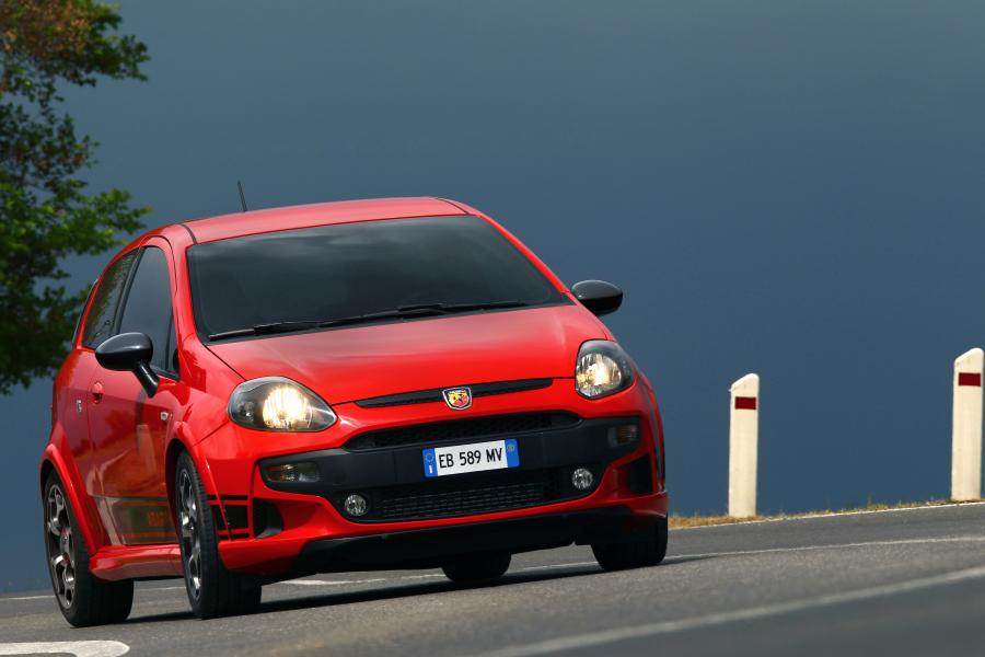  Abarth Punto Evo (199) 2010 года  (фото 45 из 57)